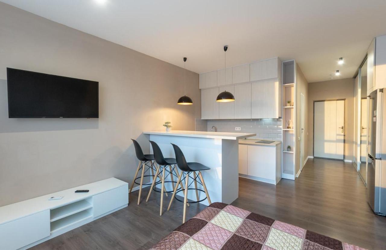 Апартаменти Метро Вирлиця Kiev Extérieur photo